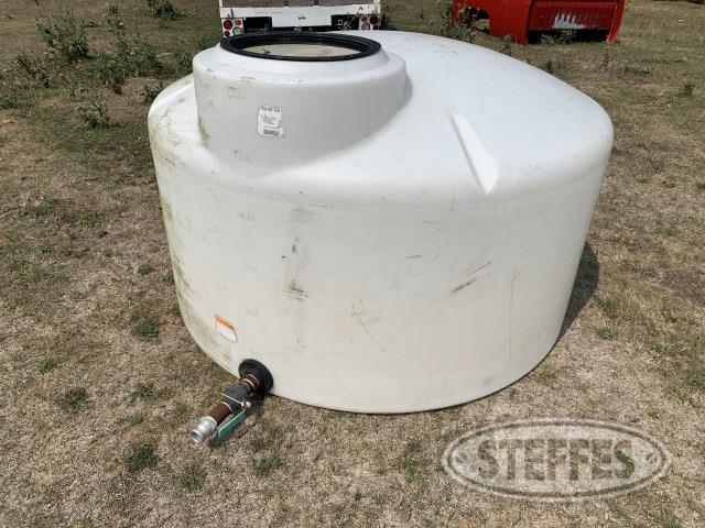 550 gal. poly water tank